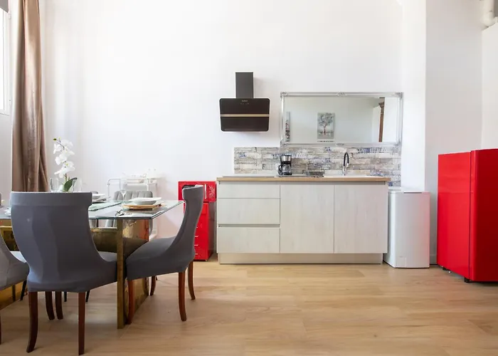 Home2book Modern Cozy *